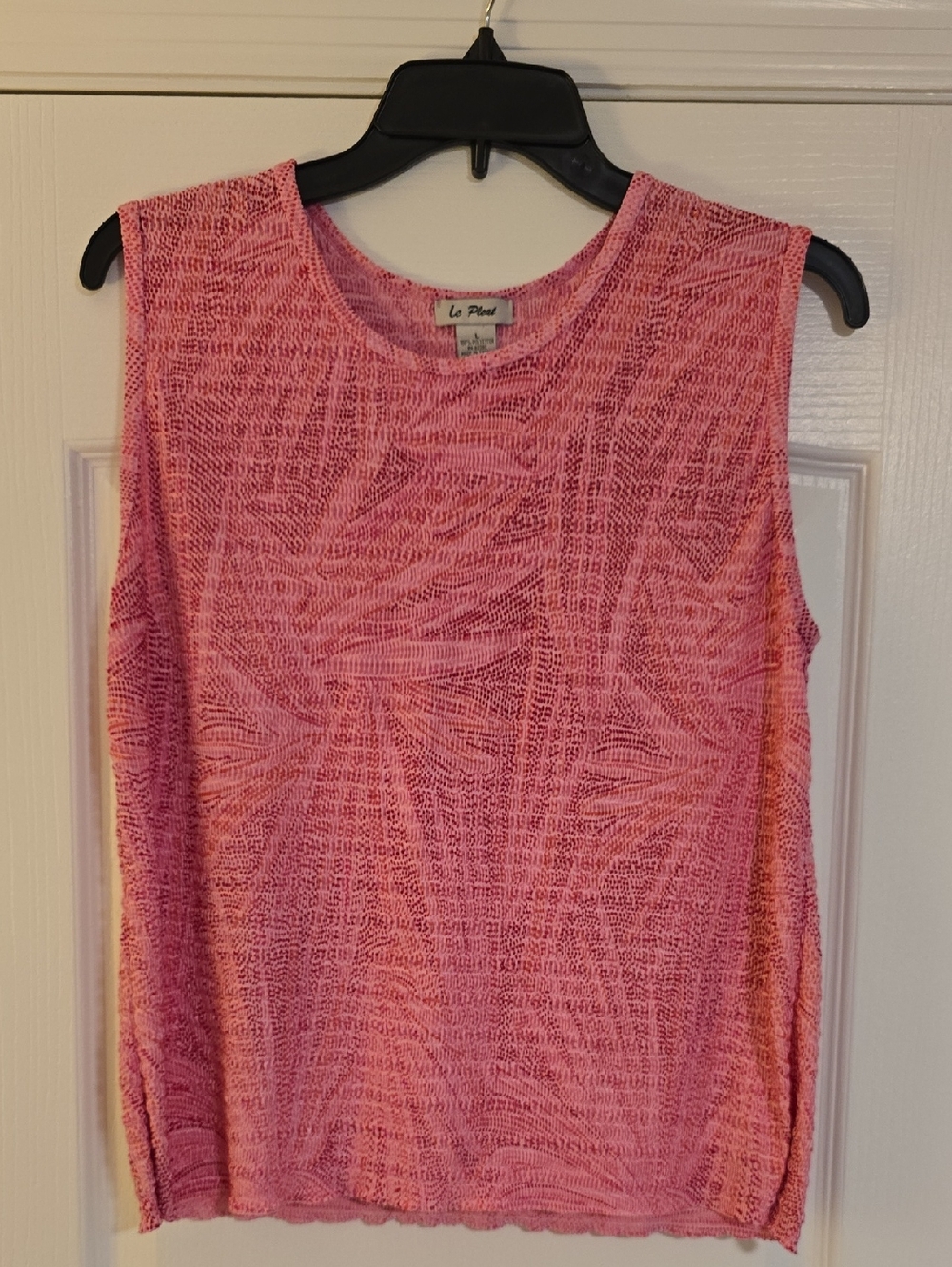 Le Pleat Pink Sleeveless Knit Tank Top